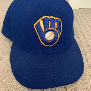 Milwaukee Brewers MLB Fitted Hat